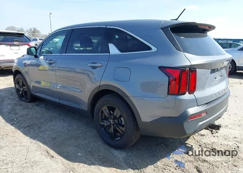 2022 Kia Sorento Lx z USA, uszkodzony, nr VIN 5XYRG4LC6NG116398